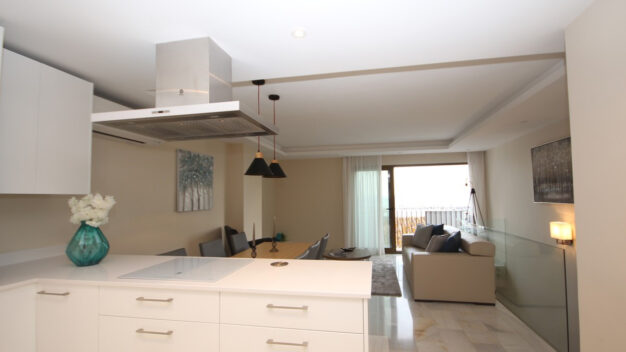 Apartment  Wohnung im Verkauf in Marbella – Puerto Banus, Marbella