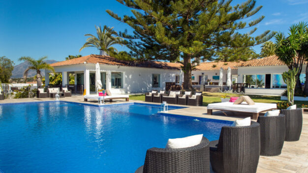 Villa Elviria Nádherný osm ložnice vila s ohromující, panoramatický výhled na Středozemní moře