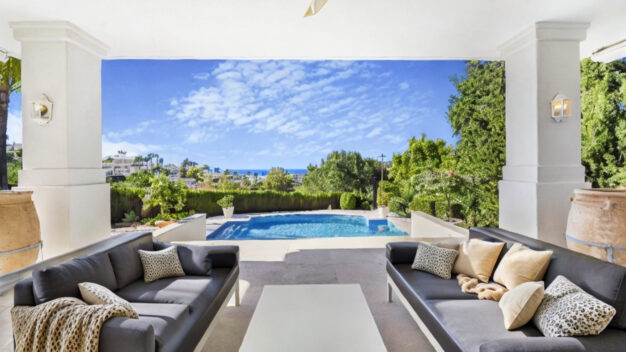 Villa La Quinta Immaculate čtyři ložnice, jih čelí vila v La Quinta, Benahavis, s nádherným výhledem na moře