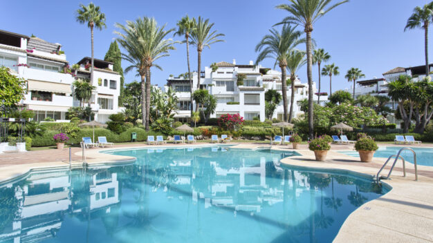 Penthouse Alcazaba Beach Presenting a Luxurious Beachside 2-Bedroom Duplex Penthouse for sale in Alcazaba Beach, Estepona