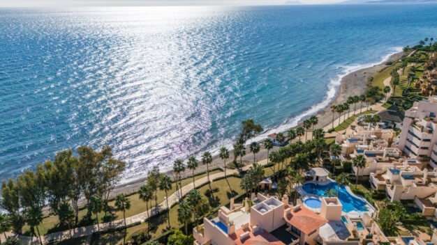 Apartment Bahia de la Plata Schöne Wohnung mit Meerblick in Bahía de la Plata, einem exklusiven Strandkomplex in der Nähe von Estepona.