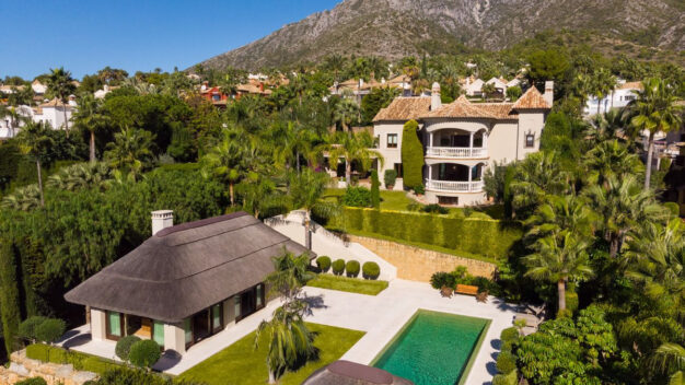 Villa Sierra Blanca A luxurious residence in Sierra Blanca, Marbella Golden Mile.