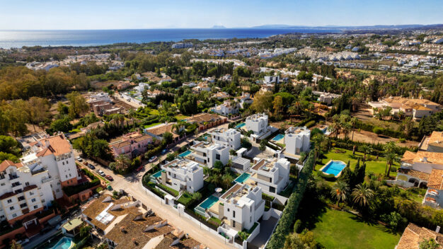 Seven Diamonds  Atalaya Seven luxury villas in a prime location close to Puerto Banús